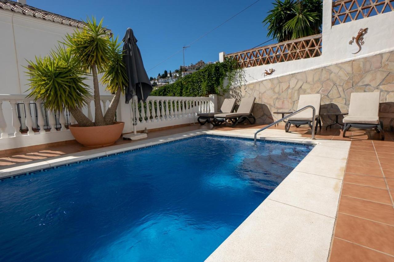 Marina Bella 1F Menyber Apartment Nerja Luaran gambar